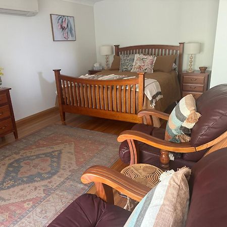 Collinsvale Amaroo With A View Set On A 50 Acre Hobby Farm 아파트 외부 사진
